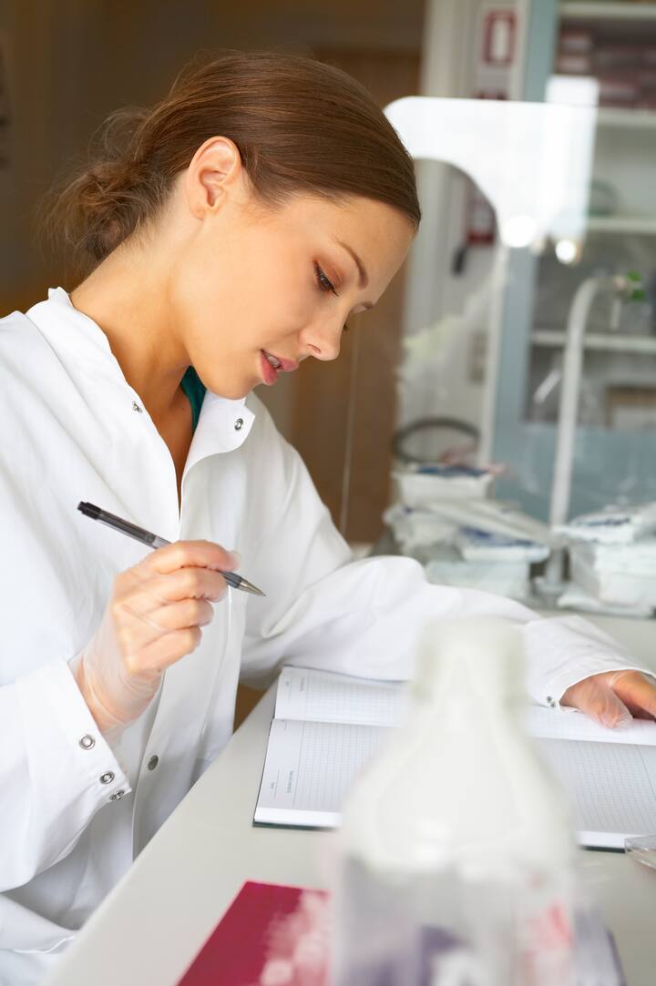 This is a session with a wide range of pictures in the medical/scientific theme.