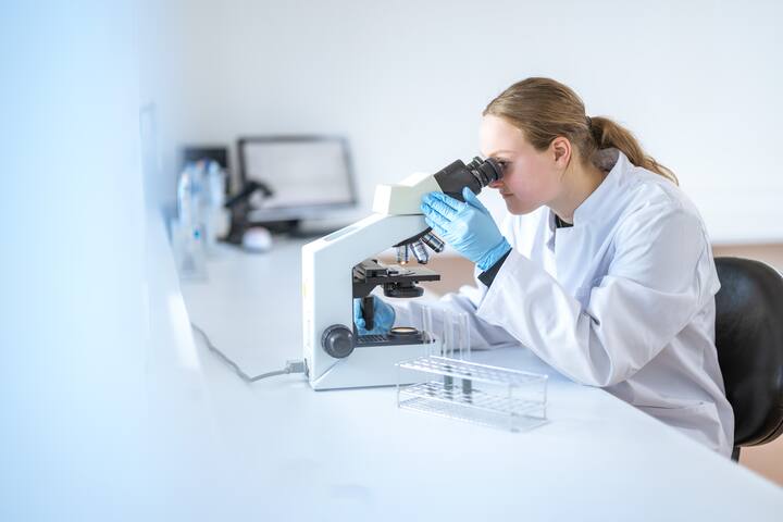 Women with Lab analysis